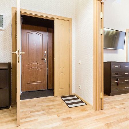 Sapsan 1 Min Walking Free Parking Apartamento San Petersburgo Exterior foto