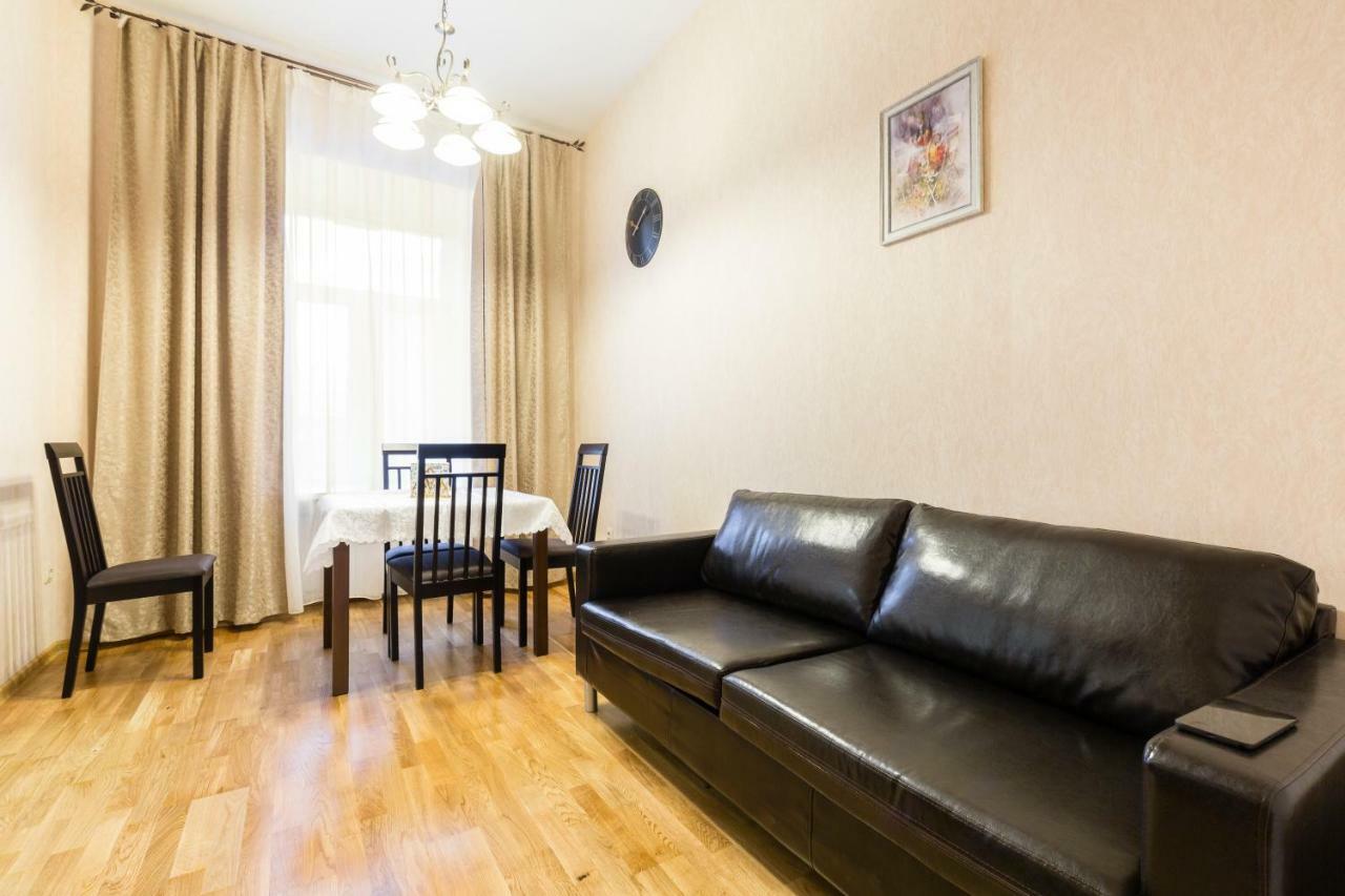 Sapsan 1 Min Walking Free Parking Apartamento San Petersburgo Exterior foto